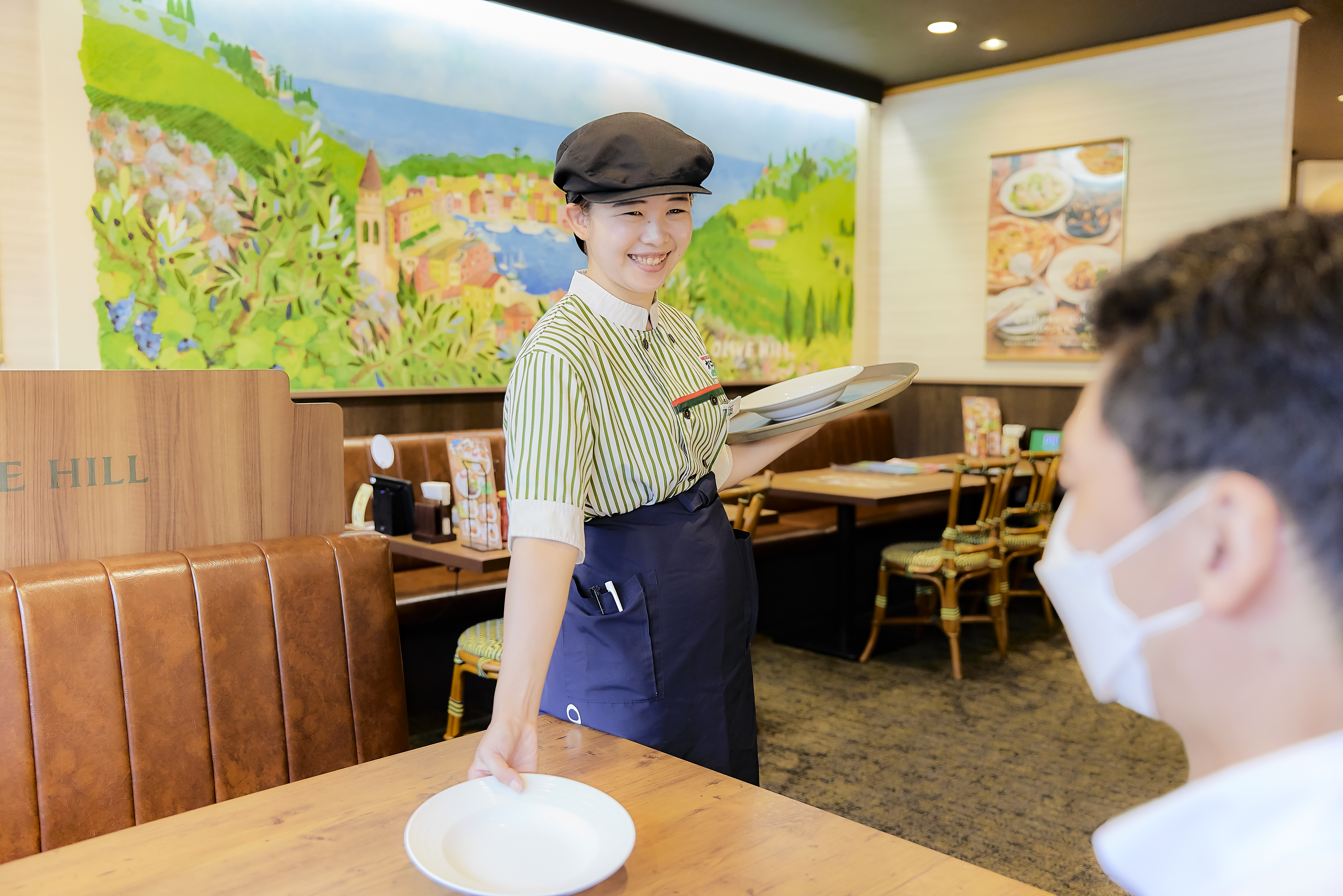 お席にご案内